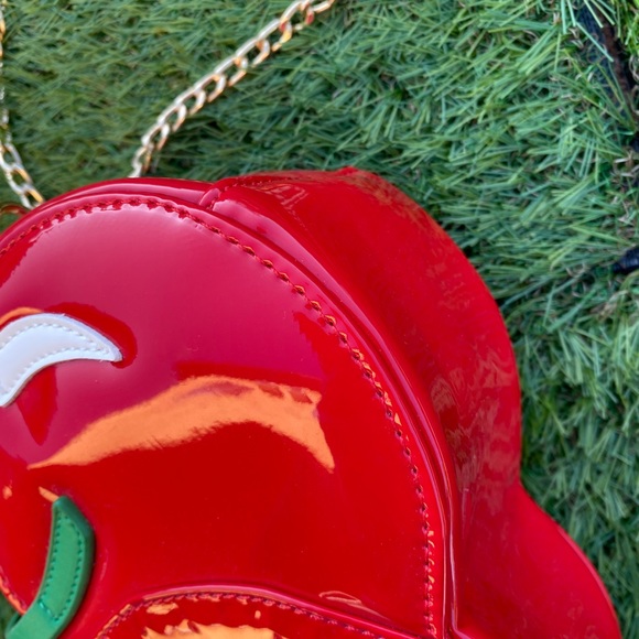 Cherry Purse 🍒 - Picture 9 of 15